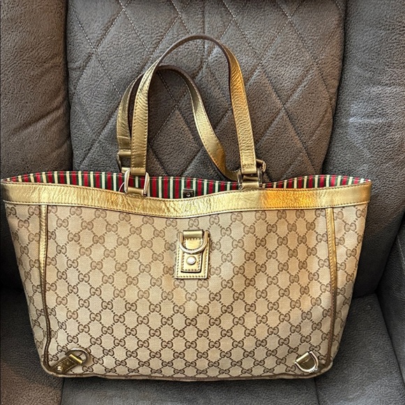 Gucci Handbags - Gucci Beige and Gold Signature Tote